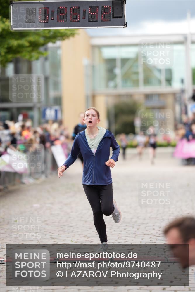 12.06.2026 - Holstenköstenlauf LAZAROV Photography http://msf.ph/oto/9740487 12.06.2026 17:56:40 Laufen 3692, 4106, 4409, 4464, 4839 meine-sportfotos.de