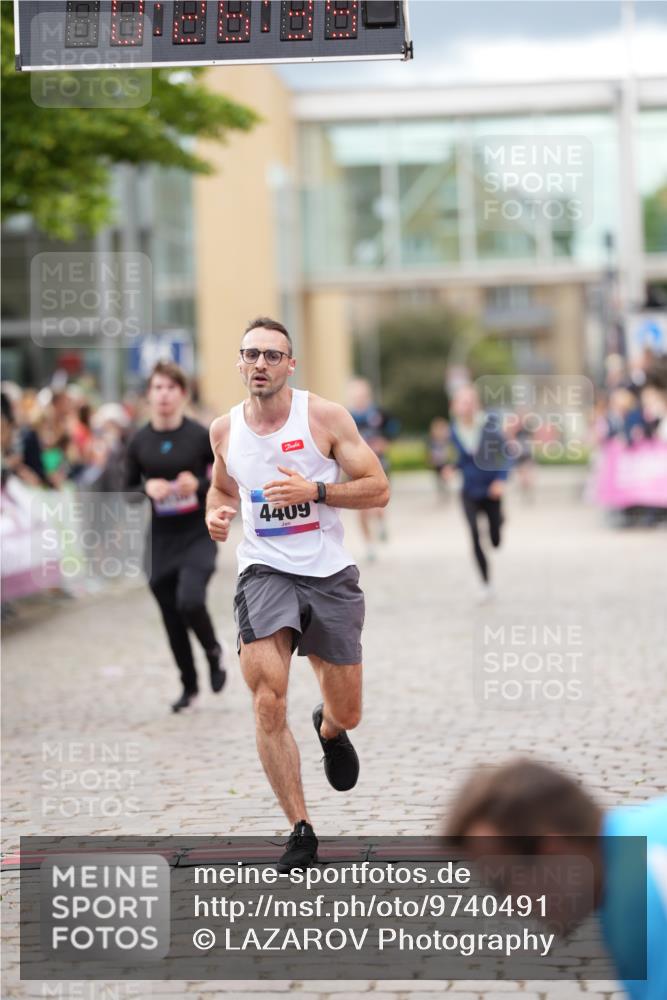 12.06.2026 - Holstenköstenlauf LAZAROV Photography http://msf.ph/oto/9740491 12.06.2026 17:56:37 Laufen 3692, 3812, 4098, 4106, 4409, 4464, 4506, 4839 meine-sportfotos.de