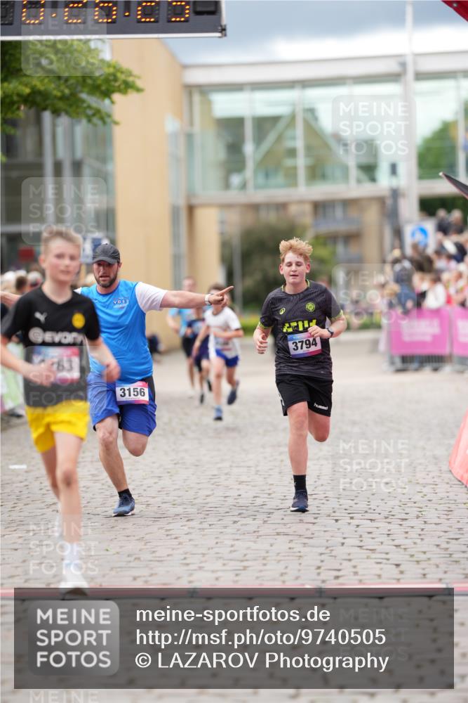 12.06.2026 - Holstenköstenlauf LAZAROV Photography http://msf.ph/oto/9740505 12.06.2026 17:56:27 Laufen 3156, 3794, 4073, 4263, 4506, 4899 meine-sportfotos.de