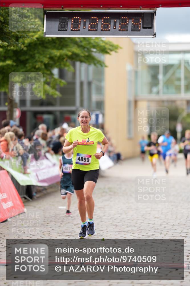 12.06.2026 - Holstenköstenlauf LAZAROV Photography http://msf.ph/oto/9740509 12.06.2026 17:56:22 Laufen 3962, 4073, 4813, 4899 meine-sportfotos.de