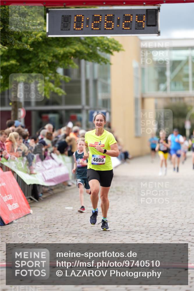 12.06.2026 - Holstenköstenlauf LAZAROV Photography http://msf.ph/oto/9740510 12.06.2026 17:56:22 Laufen 3962, 4073, 4813, 4899 meine-sportfotos.de