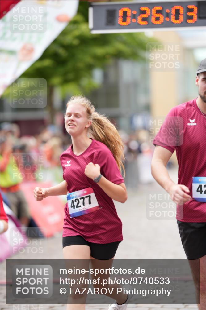 12.06.2026 - Holstenköstenlauf LAZAROV Photography http://msf.ph/oto/9740533 12.06.2026 17:56:01 Laufen 3013, 3964, 3985, 4008, 4231, 4232, 4277, 4287, 4853, 4863 meine-sportfotos.de