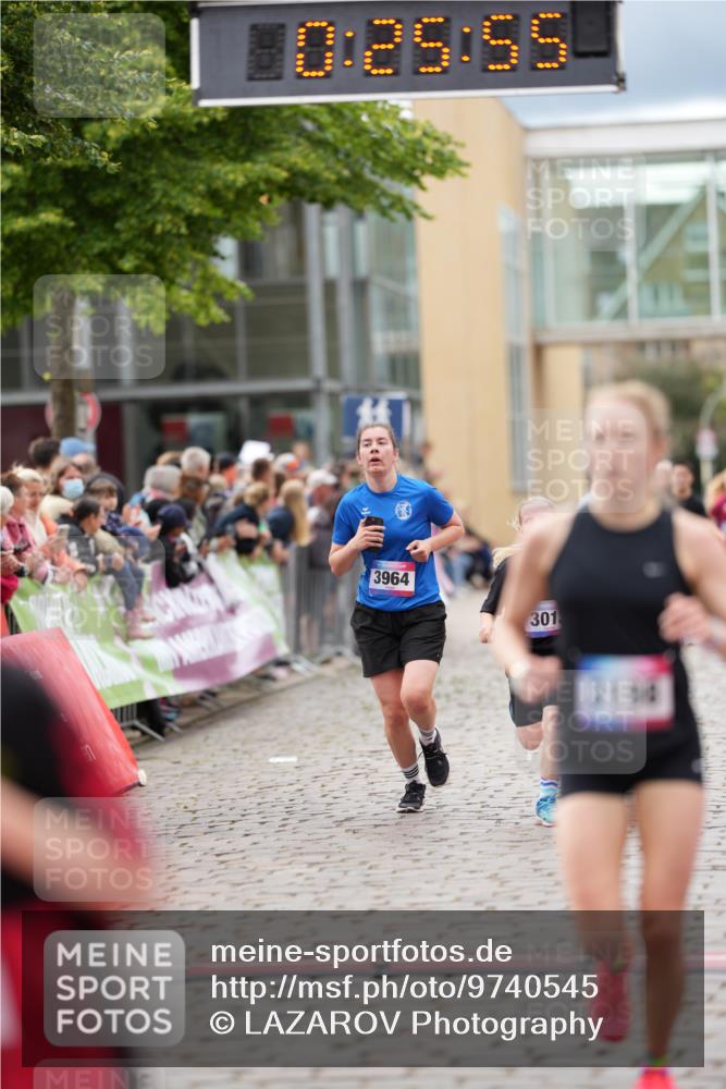 12.06.2026 - Holstenköstenlauf LAZAROV Photography http://msf.ph/oto/9740545 12.06.2026 17:55:53 Laufen 3013, 3198, 3662, 3964, 4780 meine-sportfotos.de