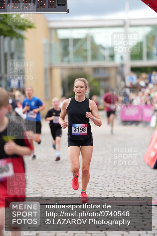 12.06.2026 - Holstenköstenlauf LAZAROV Photography http://msf.ph/oto/9740546 12.06.2026 17:55:53 Laufen 3013, 3198, 3662, 3964, 4780 meine-sportfotos.de