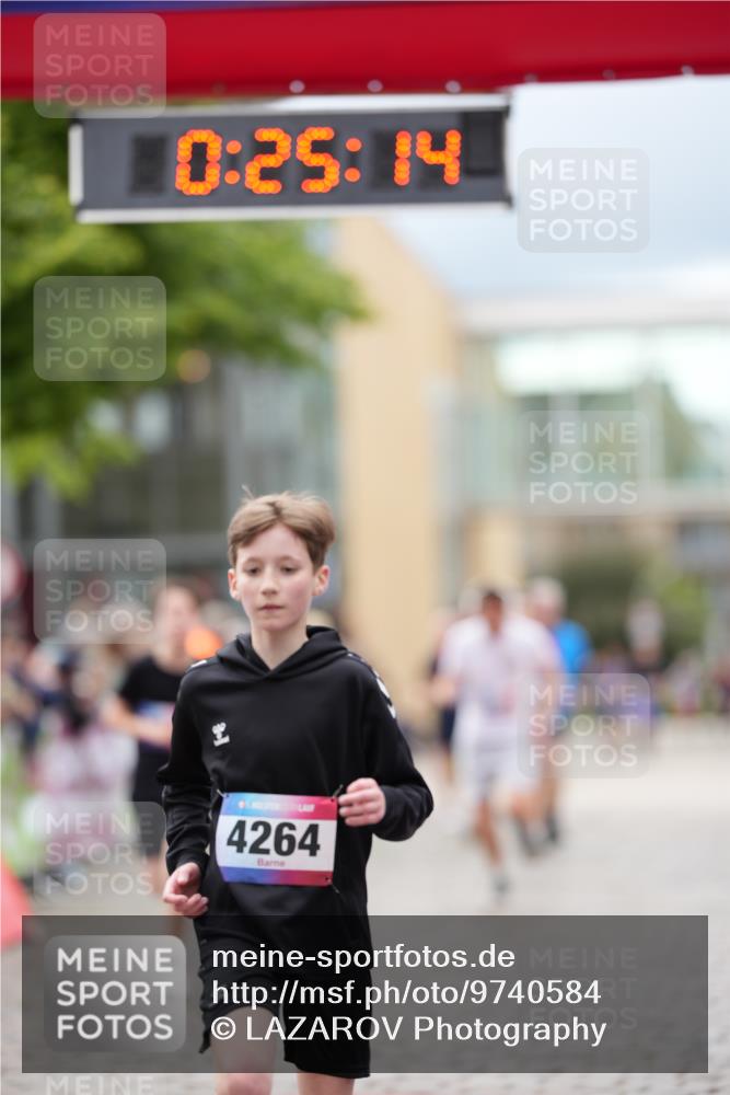 12.06.2026 - Holstenköstenlauf LAZAROV Photography http://msf.ph/oto/9740584 12.06.2026 17:55:12 Laufen 3093, 3148, 3345, 3672, 3673, 3701, 3858, 4264, 4473, 4734 meine-sportfotos.de