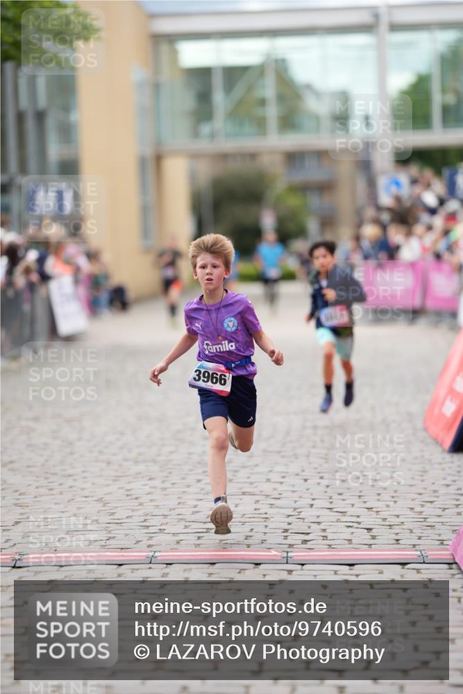12.06.2026 - Holstenköstenlauf LAZAROV Photography http://msf.ph/oto/9740596 12.06.2026 17:54:56 Laufen 3847, 3966 meine-sportfotos.de