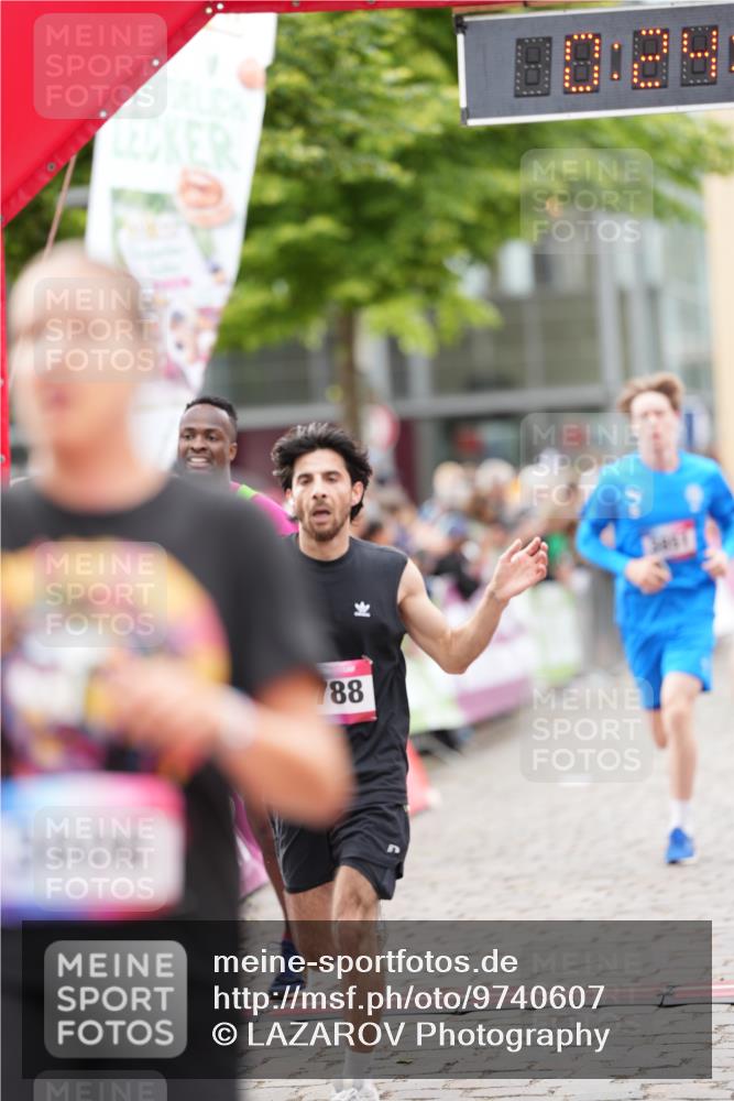 12.06.2026 - Holstenköstenlauf LAZAROV Photography http://msf.ph/oto/9740607 12.06.2026 17:54:43 Laufen 3360, 3363, 3532, 3572, 3606, 3851, 3970, 4203, 4204, 4471, 4509, 4510, 4598, 4674, 4765, 4788, 4898 meine-sportfotos.de