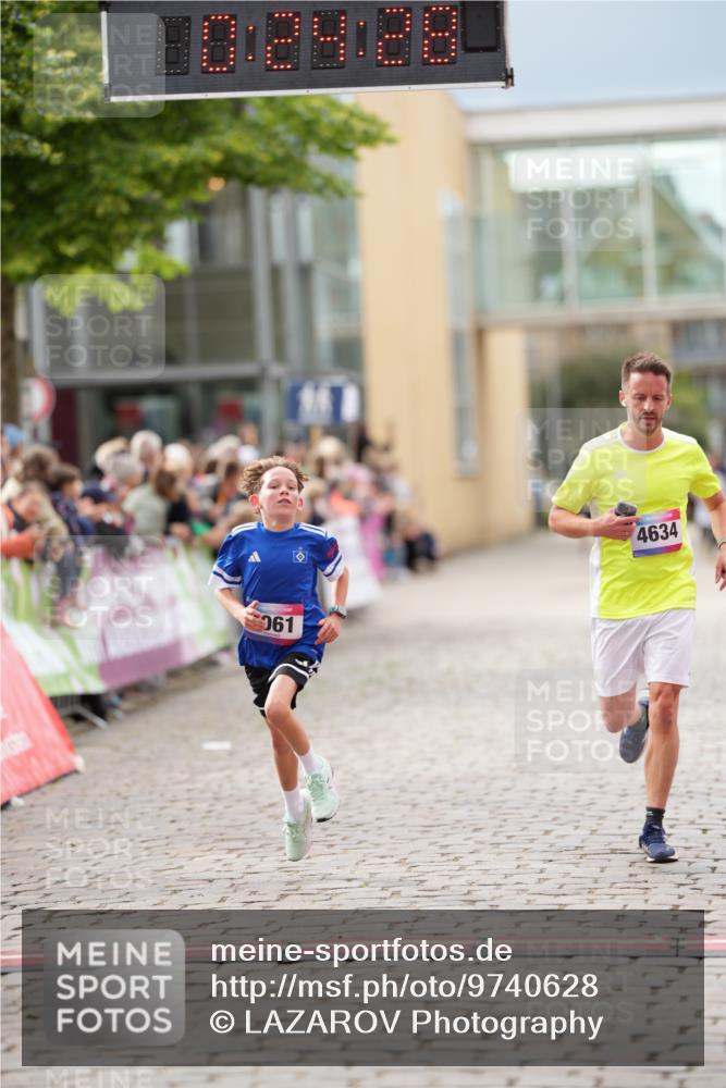 12.06.2026 - Holstenköstenlauf LAZAROV Photography http://msf.ph/oto/9740628 12.06.2026 17:54:26 Laufen 3025, 3745, 3882, 4035, 4061, 4484, 4634 meine-sportfotos.de