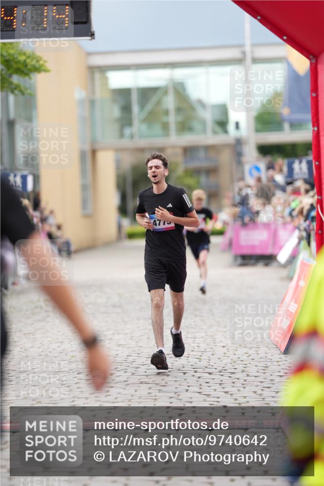 12.06.2026 - Holstenköstenlauf LAZAROV Photography http://msf.ph/oto/9740642 12.06.2026 17:54:12 Laufen 3678, 3724, 3820, 3951, 4563, 4713, 4775 meine-sportfotos.de
