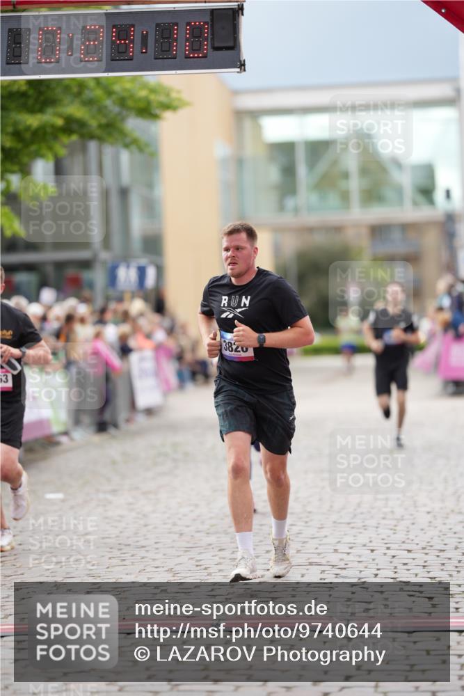 12.06.2026 - Holstenköstenlauf LAZAROV Photography http://msf.ph/oto/9740644 12.06.2026 17:54:08 Laufen 3285, 3678, 3724, 3820, 3951, 4542, 4563, 4722 meine-sportfotos.de