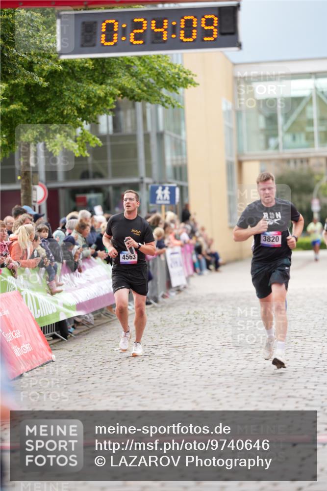 12.06.2026 - Holstenköstenlauf LAZAROV Photography http://msf.ph/oto/9740646 12.06.2026 17:54:07 Laufen 3285, 3678, 3724, 3820, 3951, 4542, 4563, 4722 meine-sportfotos.de
