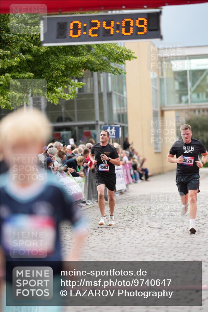 12.06.2026 - Holstenköstenlauf LAZAROV Photography http://msf.ph/oto/9740647 12.06.2026 17:54:07 Laufen 3285, 3678, 3724, 3820, 3951, 4542, 4563, 4722 meine-sportfotos.de