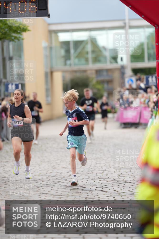 12.06.2026 - Holstenköstenlauf LAZAROV Photography http://msf.ph/oto/9740650 12.06.2026 17:54:04 Laufen 3285, 3386, 3678, 3951, 4542, 4722, 4762 meine-sportfotos.de