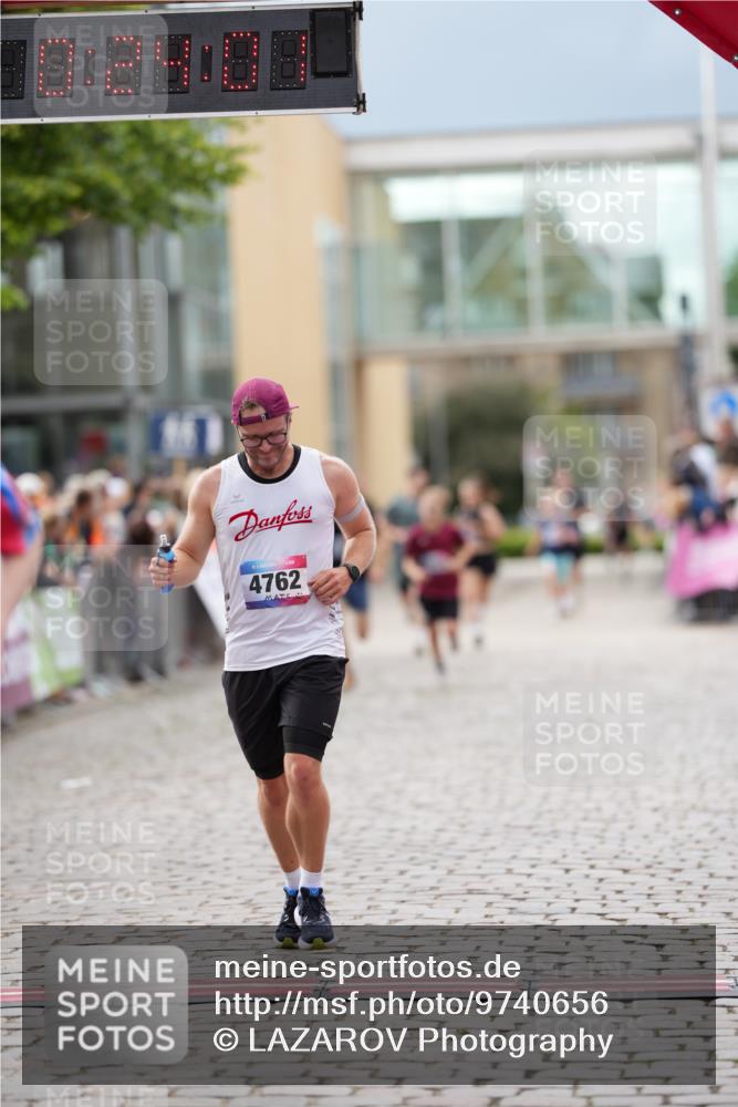 12.06.2026 - Holstenköstenlauf LAZAROV Photography http://msf.ph/oto/9740656 12.06.2026 17:53:59 Laufen 3285, 3336, 3386, 3453, 4762 meine-sportfotos.de