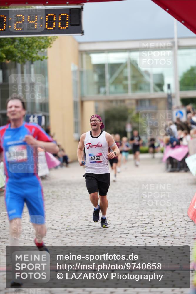 12.06.2026 - Holstenköstenlauf LAZAROV Photography http://msf.ph/oto/9740658 12.06.2026 17:53:58 Laufen 3336, 3386, 3453, 4762 meine-sportfotos.de