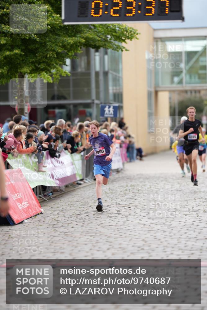 12.06.2026 - Holstenköstenlauf LAZAROV Photography http://msf.ph/oto/9740687 12.06.2026 17:53:35 Laufen 3445, 3900, 3906, 4925 meine-sportfotos.de
