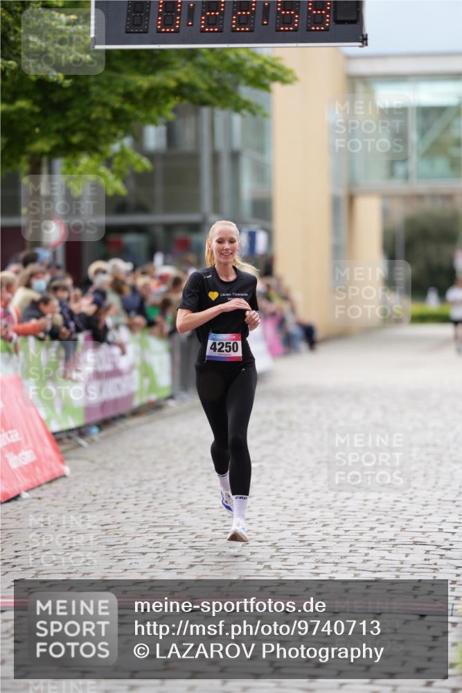 12.06.2026 - Holstenköstenlauf LAZAROV Photography http://msf.ph/oto/9740713 12.06.2026 17:52:57 Laufen 4069, 4250 meine-sportfotos.de