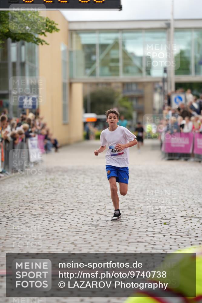12.06.2026 - Holstenköstenlauf LAZAROV Photography http://msf.ph/oto/9740738 12.06.2026 17:52:04 Laufen 4463, 4568 meine-sportfotos.de