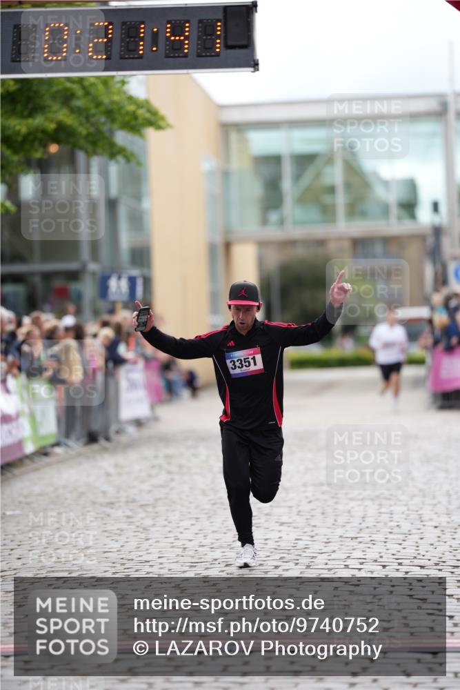 12.06.2026 - Holstenköstenlauf LAZAROV Photography http://msf.ph/oto/9740752 12.06.2026 17:51:39 Laufen 3351 meine-sportfotos.de