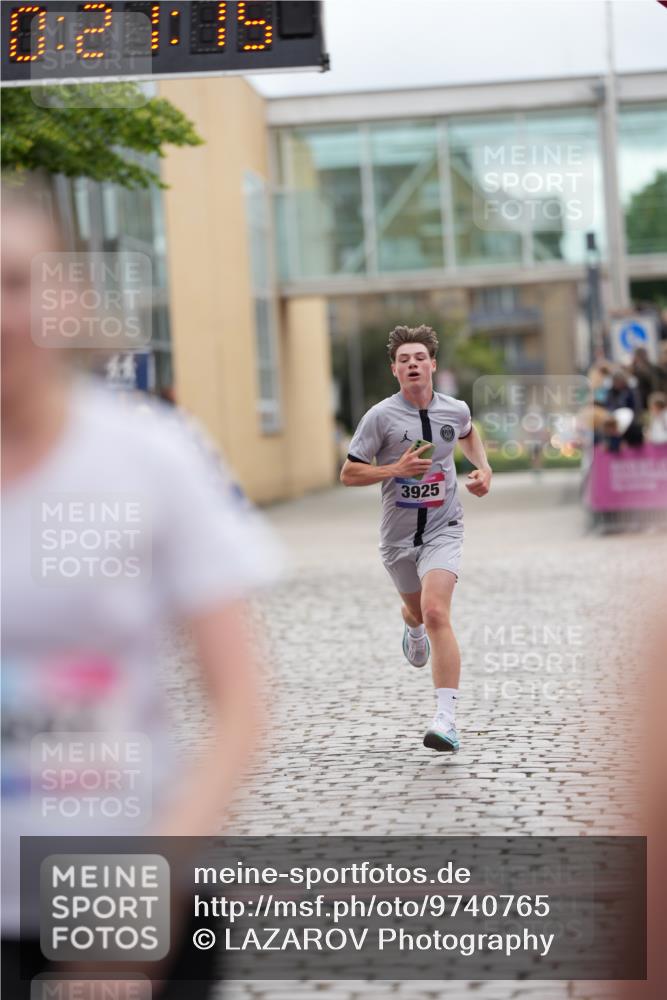 12.06.2026 - Holstenköstenlauf LAZAROV Photography http://msf.ph/oto/9740765 12.06.2026 17:51:13 Laufen 3925, 4662 meine-sportfotos.de