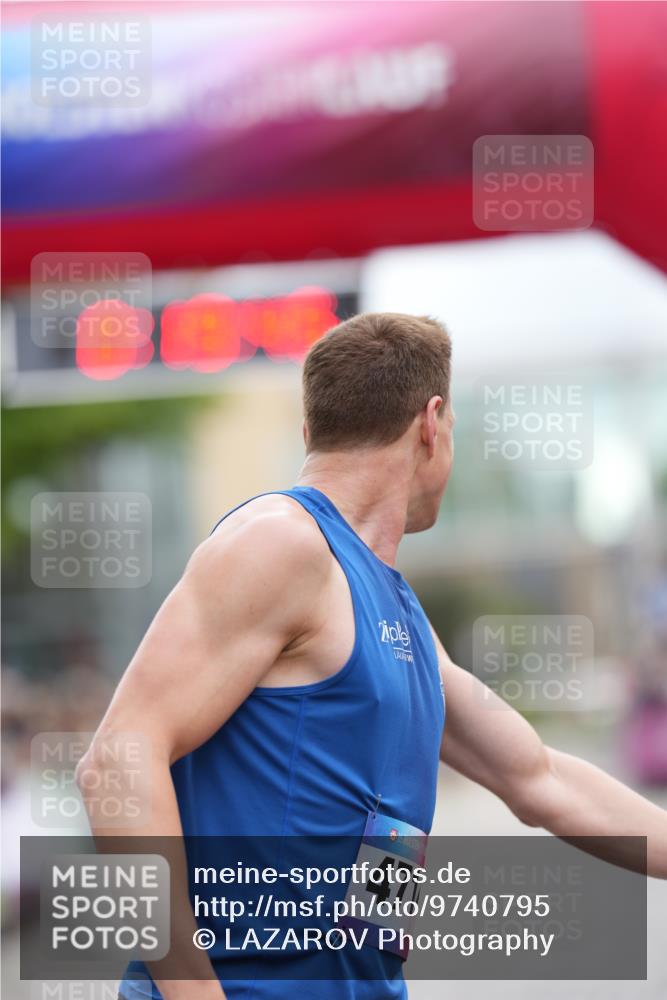 12.06.2026 - Holstenköstenlauf LAZAROV Photography http://msf.ph/oto/9740795 12.06.2026 17:49:43 Laufen 3291, 4733 meine-sportfotos.de