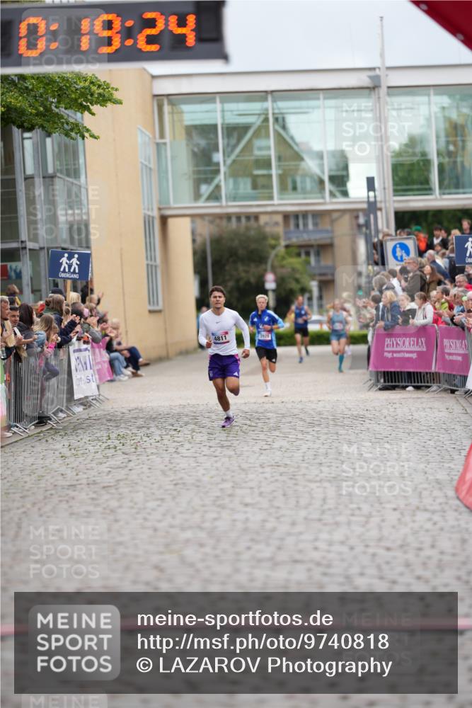 12.06.2026 - Holstenköstenlauf LAZAROV Photography http://msf.ph/oto/9740818 12.06.2026 17:49:22 Laufen 4322, 4811, 4897 meine-sportfotos.de