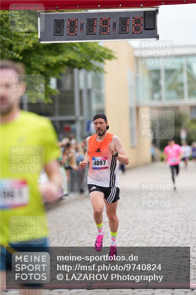 12.06.2026 - Holstenköstenlauf LAZAROV Photography http://msf.ph/oto/9740824 12.06.2026 17:49:16 Laufen 3961, 4897 meine-sportfotos.de