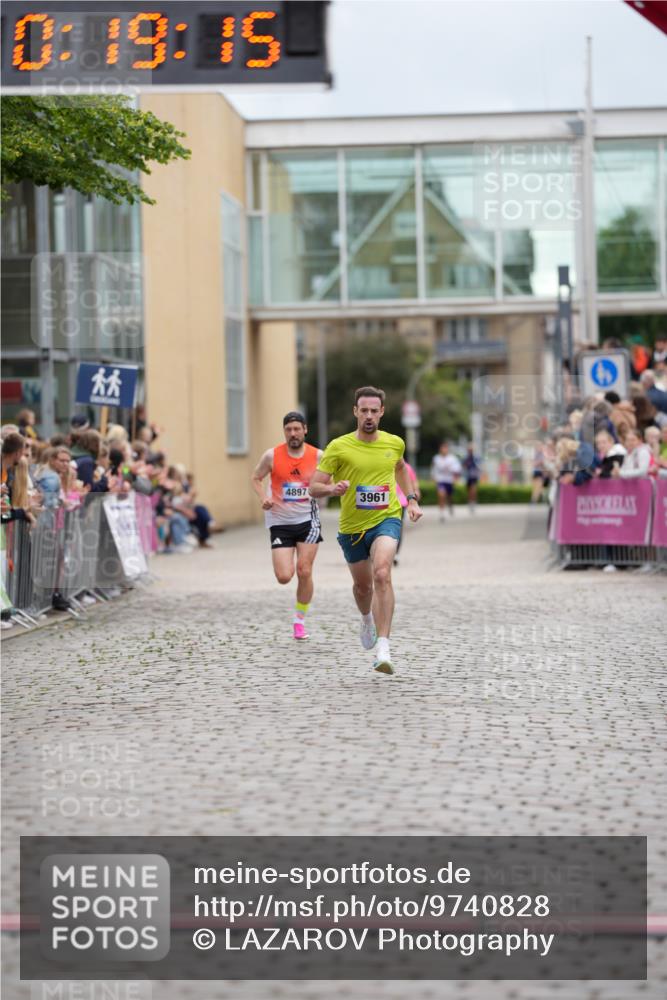 12.06.2026 - Holstenköstenlauf LAZAROV Photography http://msf.ph/oto/9740828 12.06.2026 17:49:13 Laufen 3961, 4897 meine-sportfotos.de
