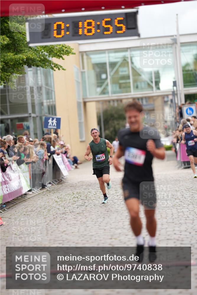 12.06.2026 - Holstenköstenlauf LAZAROV Photography http://msf.ph/oto/9740838 12.06.2026 17:48:53 Laufen 3121, 3301, 4611 meine-sportfotos.de
