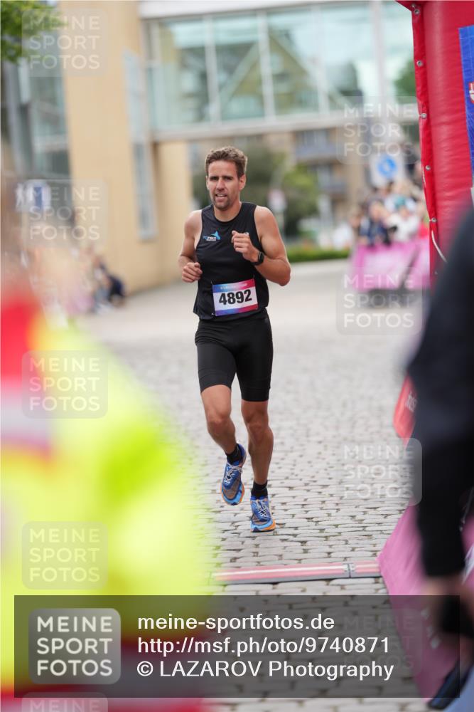 12.06.2026 - Holstenköstenlauf LAZAROV Photography http://msf.ph/oto/9740871 12.06.2026 17:46:48 Laufen 4892 meine-sportfotos.de