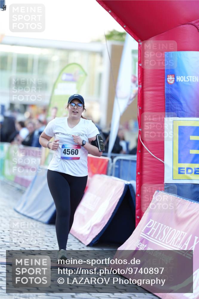 12.06.2026 - Holstenköstenlauf LAZAROV Photography http://msf.ph/oto/9740897 12.06.2026 20:32:23 Laufen 4560, 4560 meine-sportfotos.de