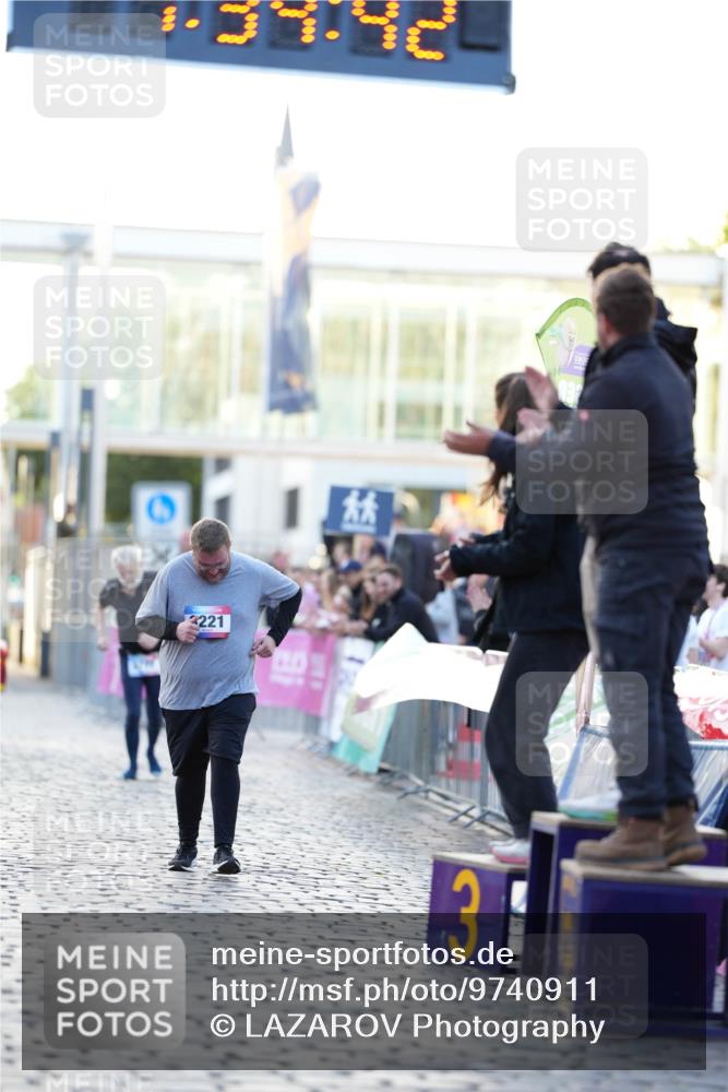 12.06.2026 - Holstenköstenlauf LAZAROV Photography http://msf.ph/oto/9740911 12.06.2026 20:34:40 Laufen 221, 3 meine-sportfotos.de
