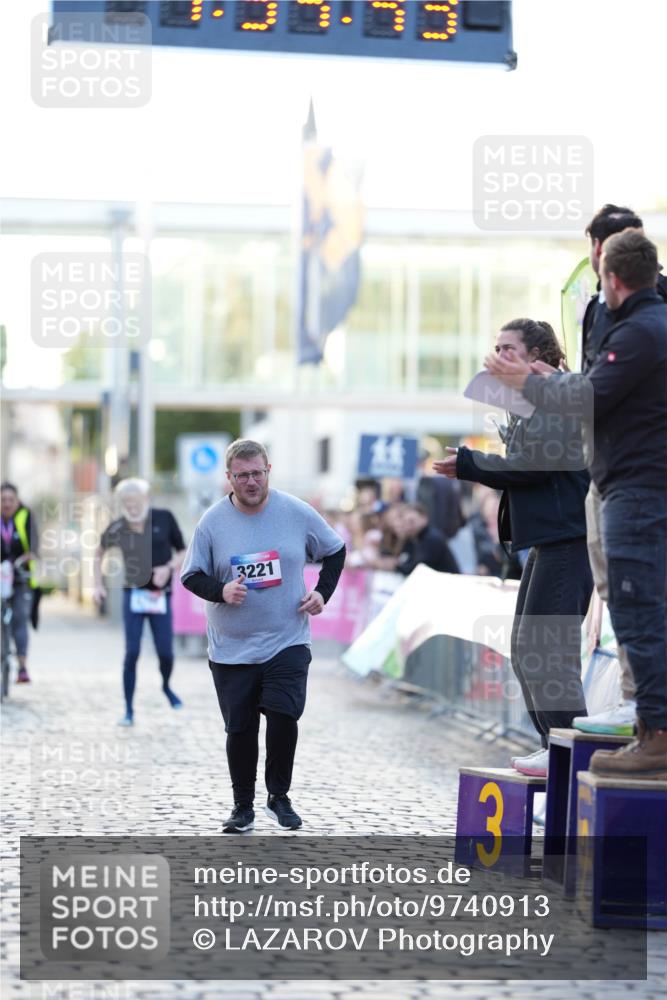 12.06.2026 - Holstenköstenlauf LAZAROV Photography http://msf.ph/oto/9740913 12.06.2026 20:34:41 Laufen 1, 3221, 3, 3221 meine-sportfotos.de