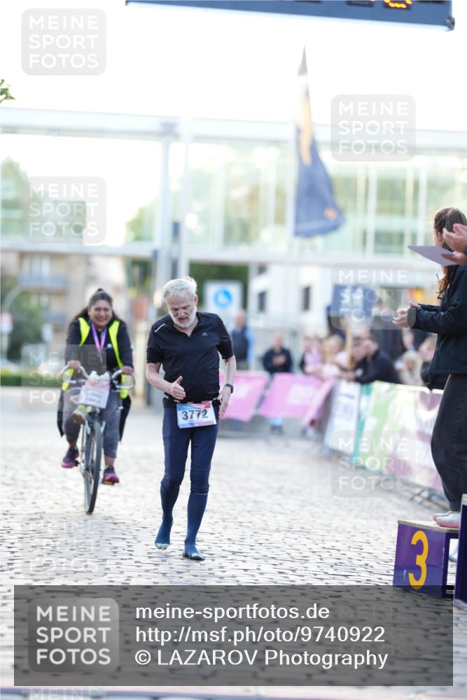 12.06.2026 - Holstenköstenlauf LAZAROV Photography http://msf.ph/oto/9740922 12.06.2026 20:34:46 Laufen 3772, 31, 3221, 3772 meine-sportfotos.de