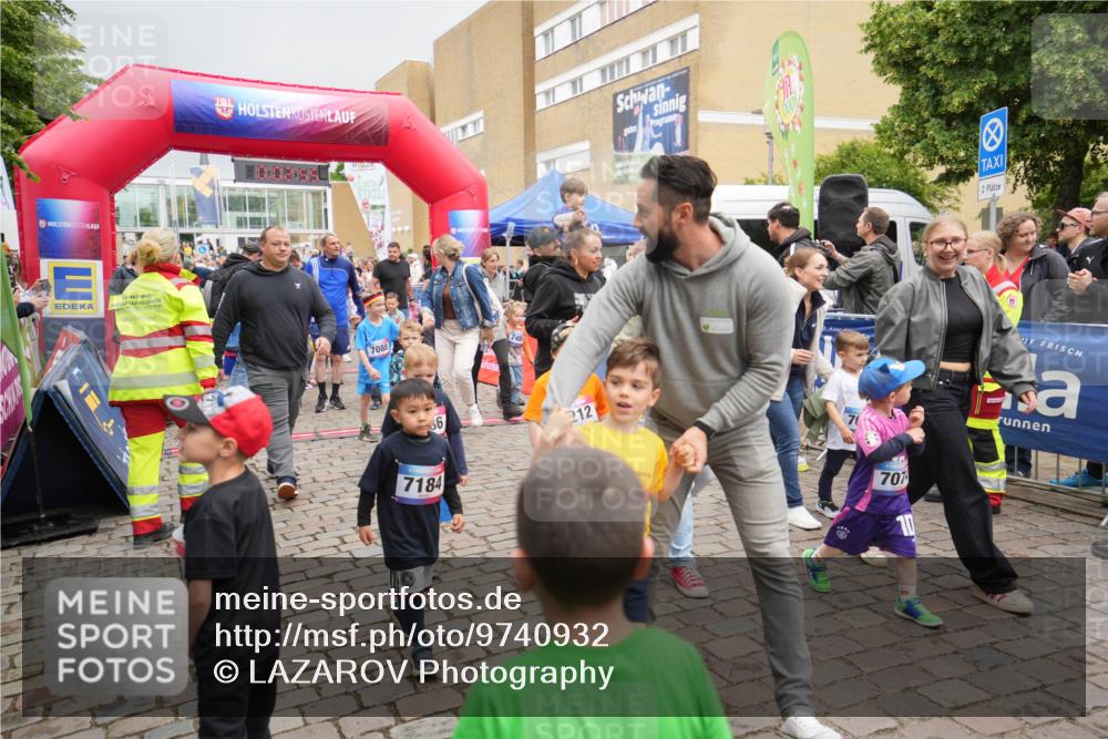 12.06.2026 - Holstenköstenlauf LAZAROV Photography http://msf.ph/oto/9740932 12.06.2026 15:02:55 Laufen 7088, 7184, 748, 6, 212, 70, 2 meine-sportfotos.de