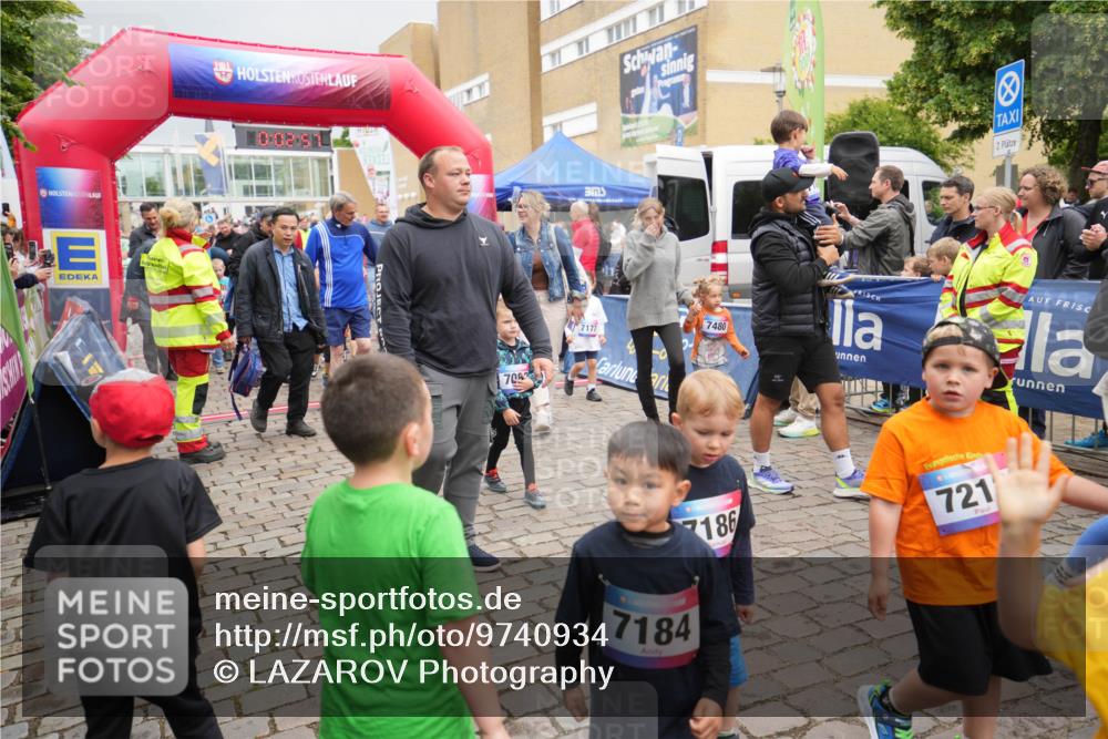 12.06.2026 - Holstenköstenlauf LAZAROV Photography http://msf.ph/oto/9740934 12.06.2026 15:02:57 Laufen 10, 02, 70, 7177, 2, 7480, 7184, 186, 721 meine-sportfotos.de