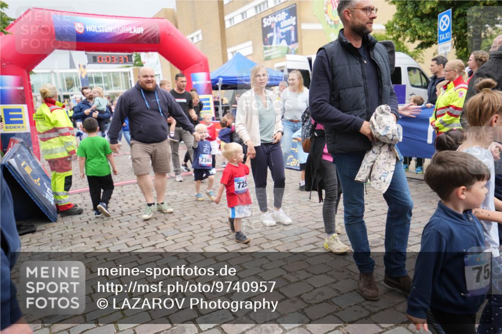 12.06.2026 - Holstenköstenlauf LAZAROV Photography http://msf.ph/oto/9740957 12.06.2026 15:03:38 Laufen 7344, 725, 2, 75 meine-sportfotos.de