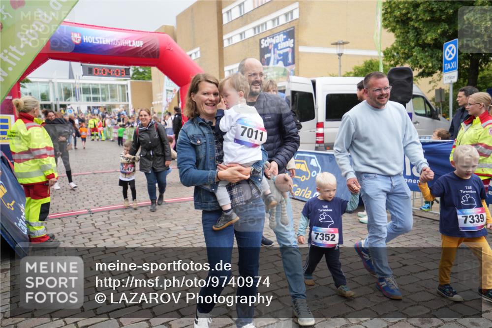 12.06.2026 - Holstenköstenlauf LAZAROV Photography http://msf.ph/oto/9740974 12.06.2026 15:04:03 Laufen 10, 04, 03, 7347, 7011, 7352, 2, 7339 meine-sportfotos.de