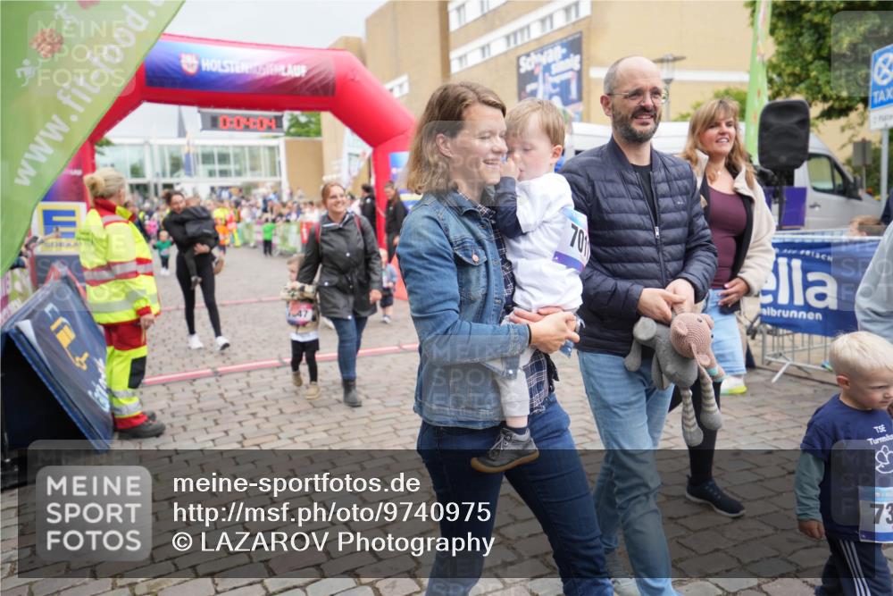 12.06.2026 - Holstenköstenlauf LAZAROV Photography http://msf.ph/oto/9740975 12.06.2026 15:04:04 Laufen 0, 04, 04, 1227, 70, 36, 73 meine-sportfotos.de