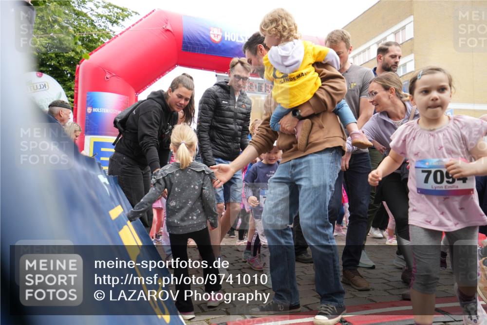 12.06.2026 - Holstenköstenlauf LAZAROV Photography http://msf.ph/oto/9741010 12.06.2026 15:10:43 Laufen 7094 meine-sportfotos.de