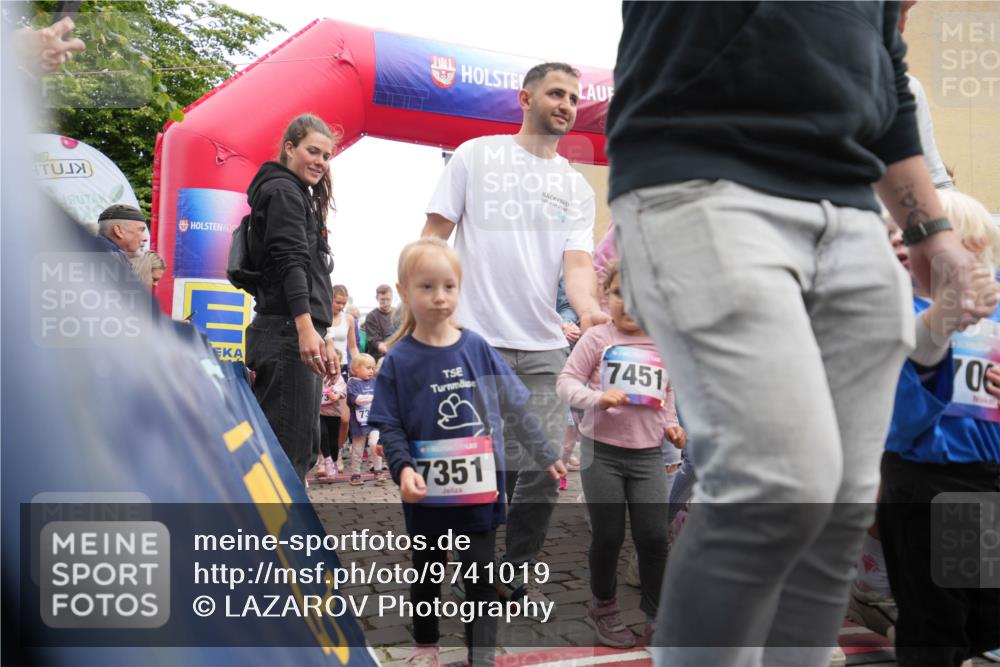 12.06.2026 - Holstenköstenlauf LAZAROV Photography http://msf.ph/oto/9741019 12.06.2026 15:10:57 Laufen 166, 7451, 0, 7351 meine-sportfotos.de