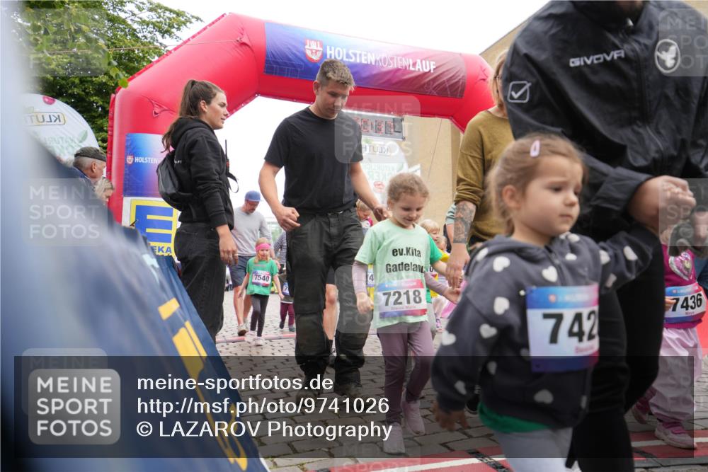 12.06.2026 - Holstenköstenlauf LAZAROV Photography http://msf.ph/oto/9741026 12.06.2026 15:11:08 Laufen 7540, 4, 7218, 742, 7436 meine-sportfotos.de
