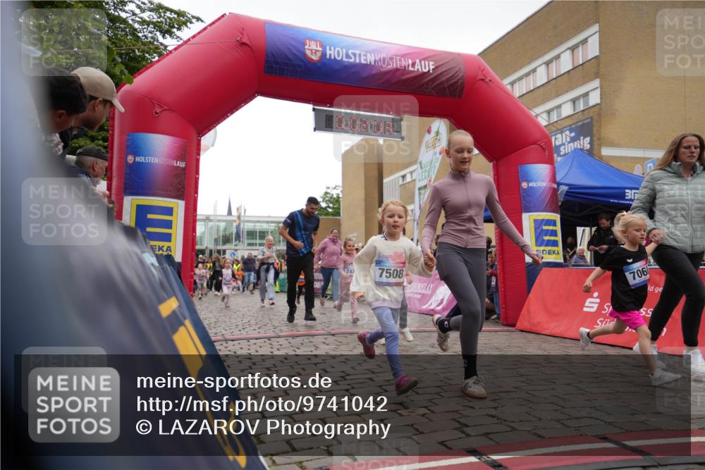 12.06.2026 - Holstenköstenlauf LAZAROV Photography http://msf.ph/oto/9741042 12.06.2026 15:12:34 Laufen 742, 7508, 706 meine-sportfotos.de