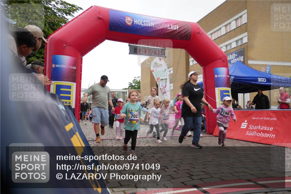 12.06.2026 - Holstenköstenlauf LAZAROV Photography http://msf.ph/oto/9741049 12.06.2026 15:13:00 Laufen 7528, 737, 7023, 708, 7198 meine-sportfotos.de
