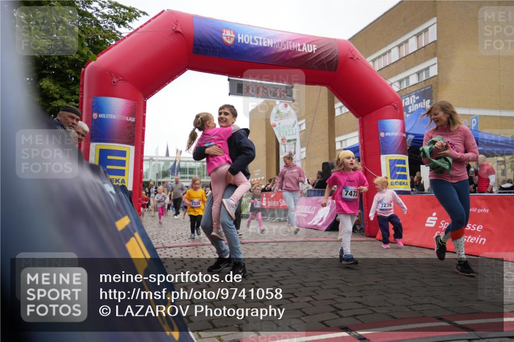 12.06.2026 - Holstenköstenlauf LAZAROV Photography http://msf.ph/oto/9741058 12.06.2026 15:13:16 Laufen 7326, 712, 7472, 7239 meine-sportfotos.de
