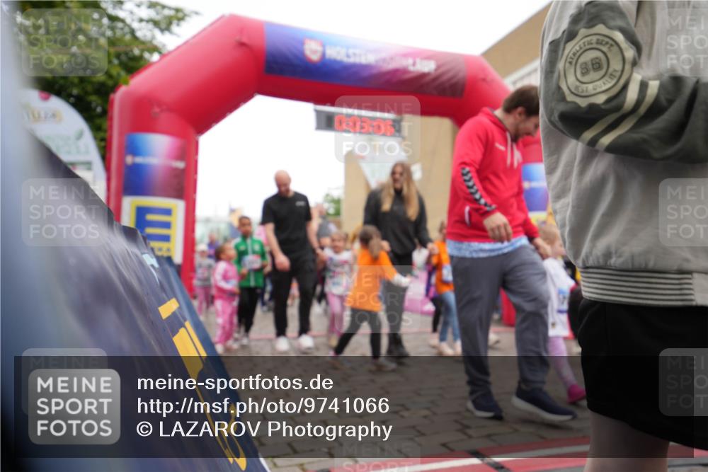 12.06.2026 - Holstenköstenlauf LAZAROV Photography http://msf.ph/oto/9741066 12.06.2026 15:13:37 Laufen 0, 03, 06, 86 meine-sportfotos.de