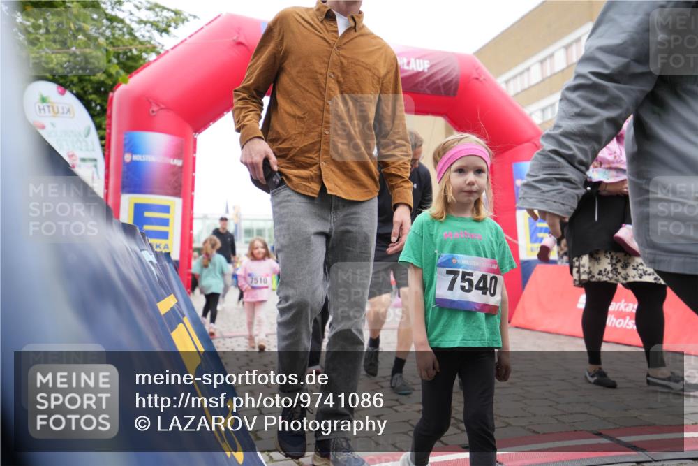 12.06.2026 - Holstenköstenlauf LAZAROV Photography http://msf.ph/oto/9741086 12.06.2026 15:14:22 Laufen 7510, 36, 7540 meine-sportfotos.de