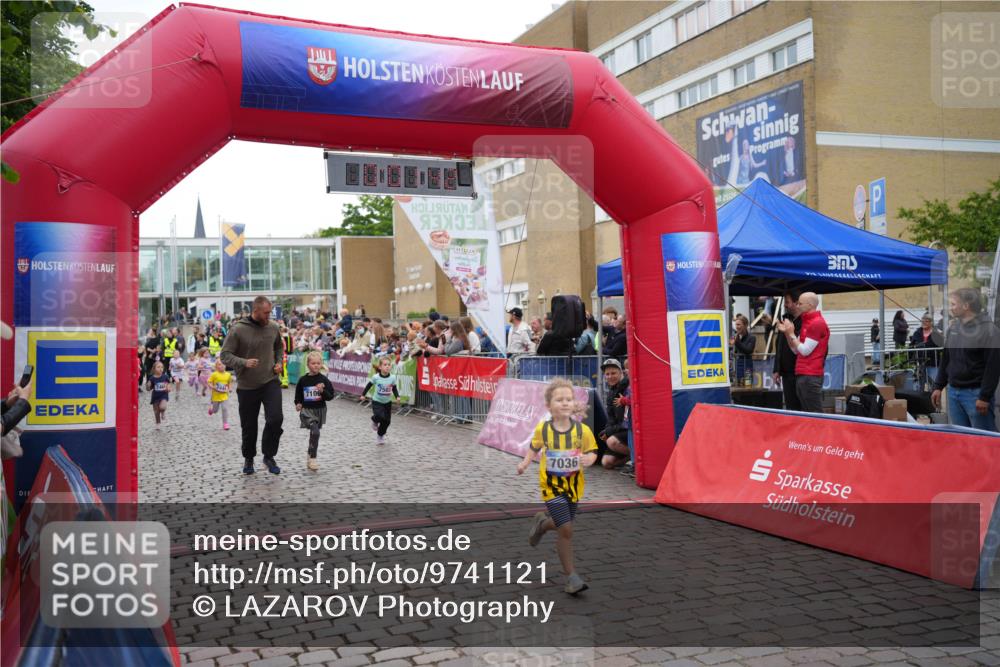 12.06.2026 - Holstenköstenlauf LAZAROV Photography http://msf.ph/oto/9741121 12.06.2026 15:12:12 Laufen 7100, 25, 26, 7036 meine-sportfotos.de