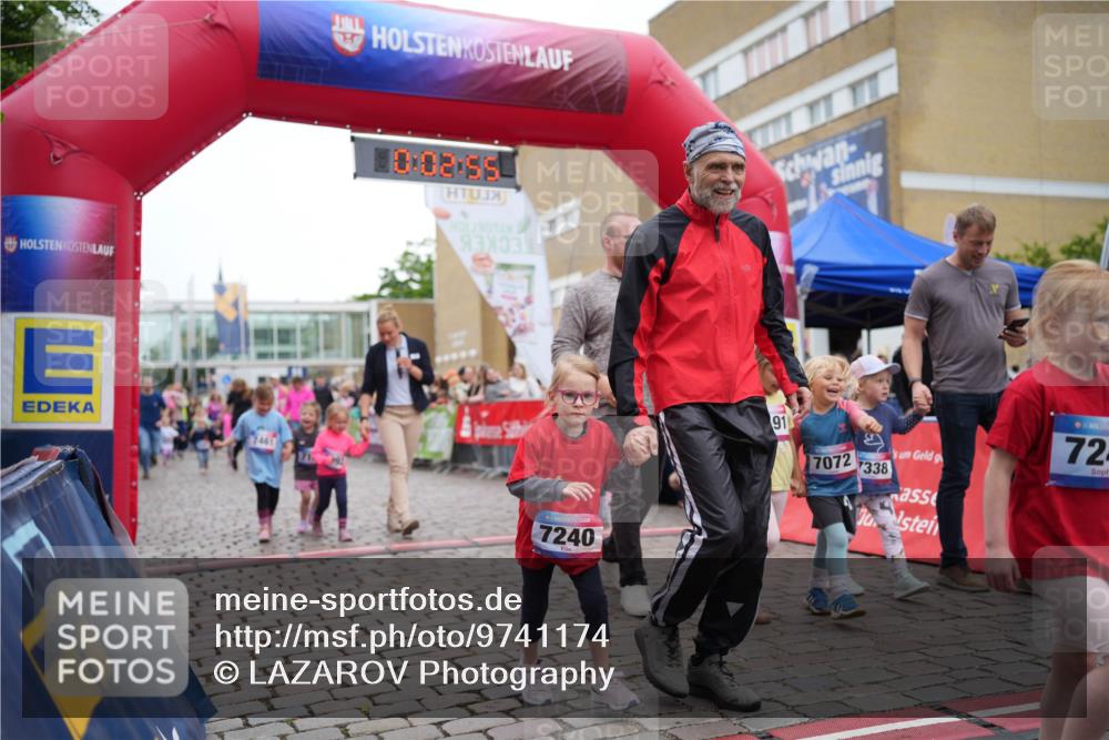 12.06.2026 - Holstenköstenlauf LAZAROV Photography http://msf.ph/oto/9741174 12.06.2026 15:13:26 Laufen 7461, 02, 7240, 91, 7072, 338, 72 meine-sportfotos.de
