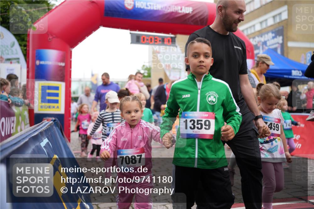 12.06.2026 - Holstenköstenlauf LAZAROV Photography http://msf.ph/oto/9741180 12.06.2026 15:13:40 Laufen 36, 7087, 10, 03, 10, 1120, 36, 1359, 36, 459, 74 meine-sportfotos.de